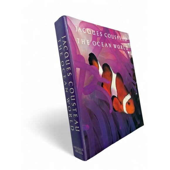 The Ocean World of Jacques Cousteau Hardcover Coffee Table Picture Photography - Picture 5 of 6